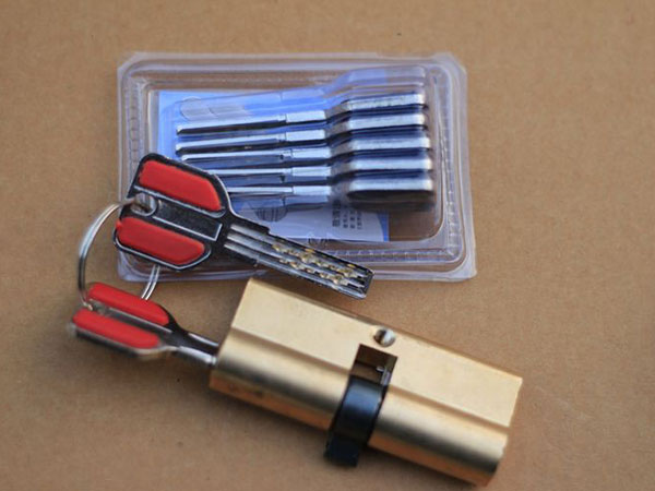 泗洪24小时上门开锁公司